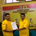 Siap Besarkan Partai, Deni Alpian Pimpin Golkar Kecamatan Alambarajo. Foto: Serunting.id