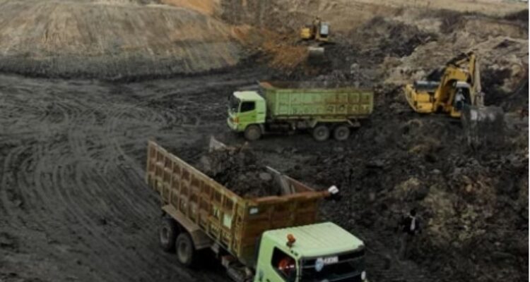 Buntut dari CSR Rp 9 Miliar, KAD Jambi Mendesak Gubernur Untuk Evaluasi Seluruh Perusahaan Tambang Batubara. Foto: Ist/net