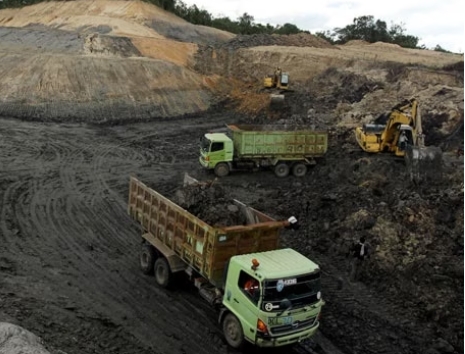 Buntut dari CSR Rp 9 Miliar, KAD Jambi Mendesak Gubernur Untuk Evaluasi Seluruh Perusahaan Tambang Batubara. Foto: Ist/net