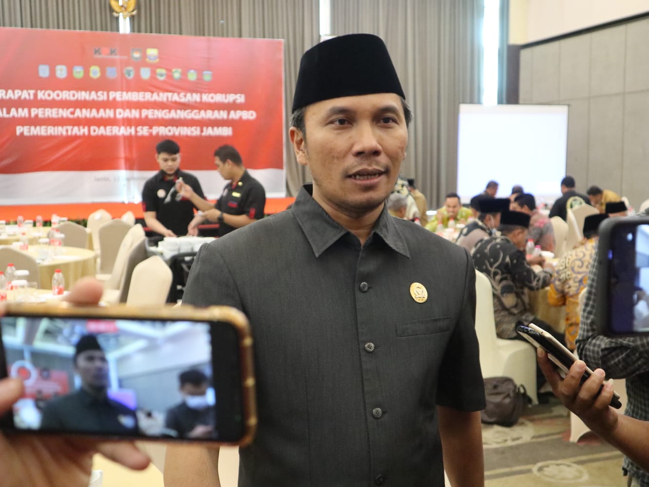 Pasca Insiden Lakalantas Mobdis DPRD Provinsi Jambi, Ketua Edi: ASN Tersebut Harus Diberi Sanksi Atau Dinonaktifkan. Foto: Humas DPRD Provinsi Jambi