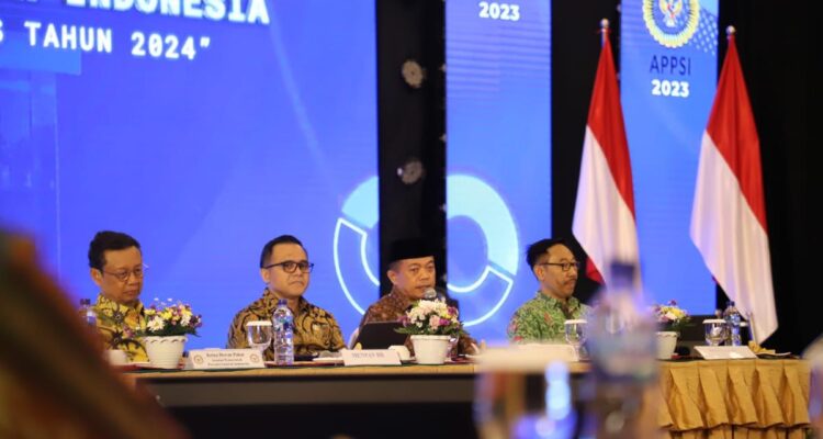 Menyongsong Pemerintahan Baru Pasca Pilpres Tahun 2024, Gubernur Al-Haris Pimpin Rakernas APPSI di Kaltim. Foto: Luth