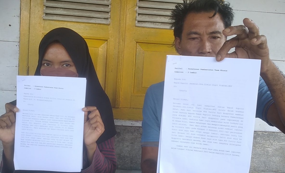 Babak Baru Kasus Mama Muda, Pihak Keluarga Minta Keadilan Kirim Surat ke Jokowi dan Mahfud MD. Foto: Shbt/SN