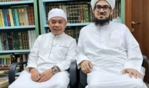 Al Haris bertemu As-Sayyid Muhammad bin Alawi Al-Maliki di Mekkah/ (Foto: Instagram pribadi @Alharisjambi