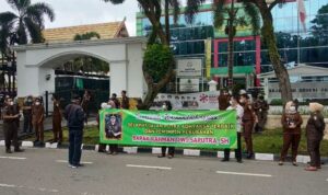 Kepala Inspektorat Vs Anak Buah Berujung di Kejati Jambi, Bagaimana Hasil Paket Lelang, SKP 107 Perusahaan, PPK dan UKPBJ Kota Jambi, Akankah Menjadi Abu! Foto: Istimewa